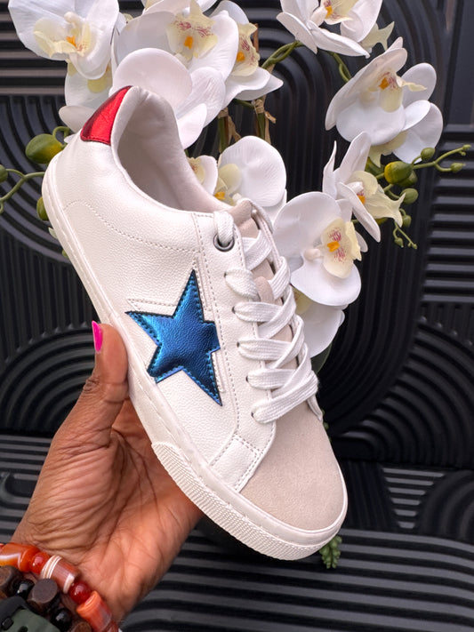 Red and blue detail sneakers