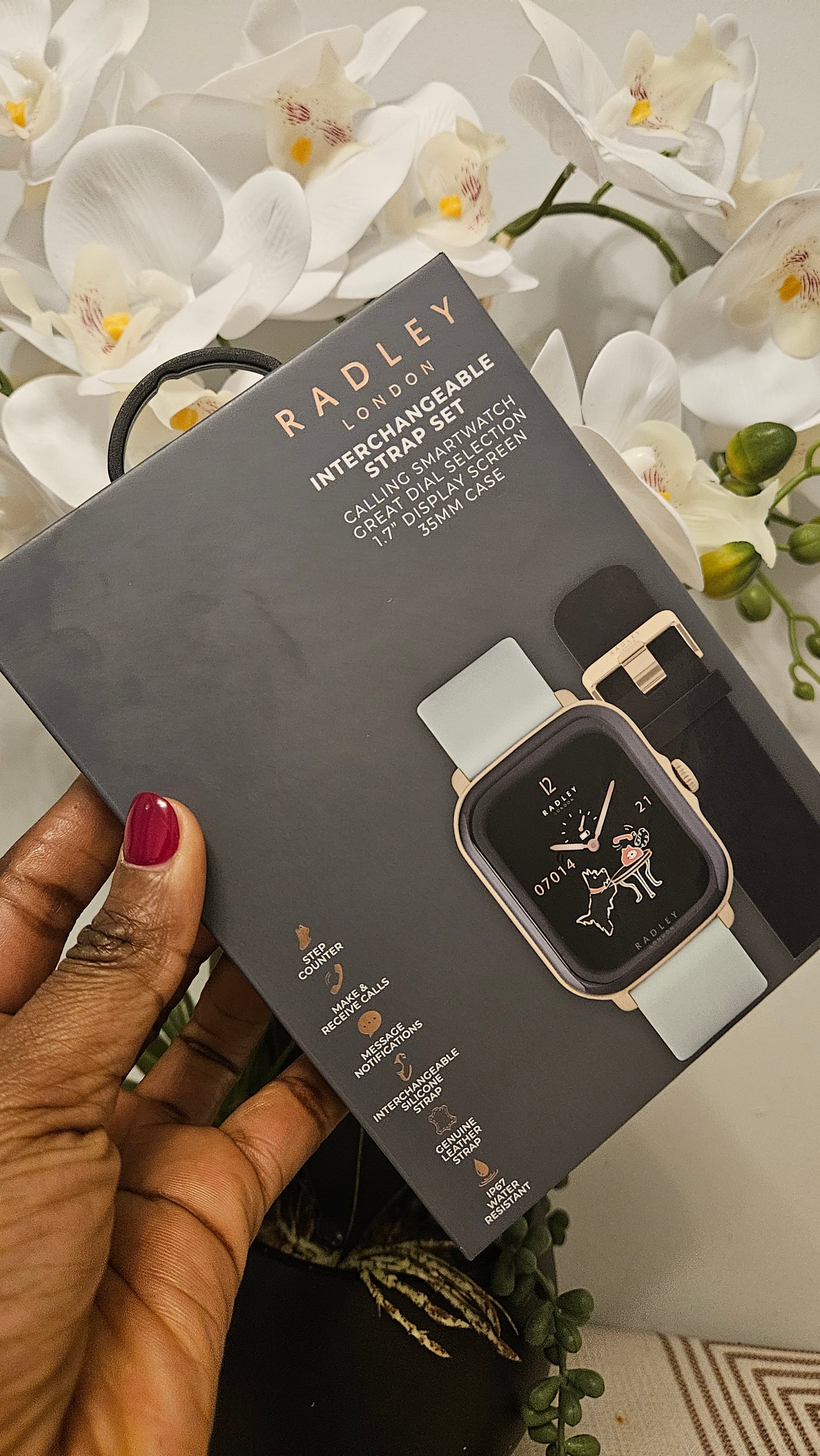 Smart Watch with Interchangeable Strap – A4dabledesignz