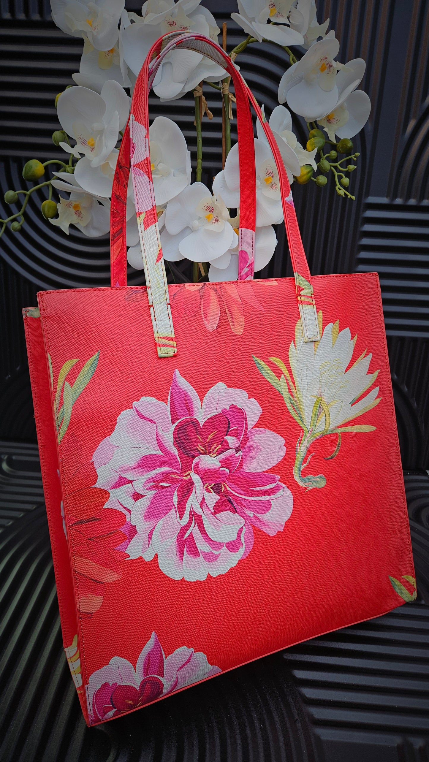 Ted Baker Medium/ Large Size Shopper Bag in Floral