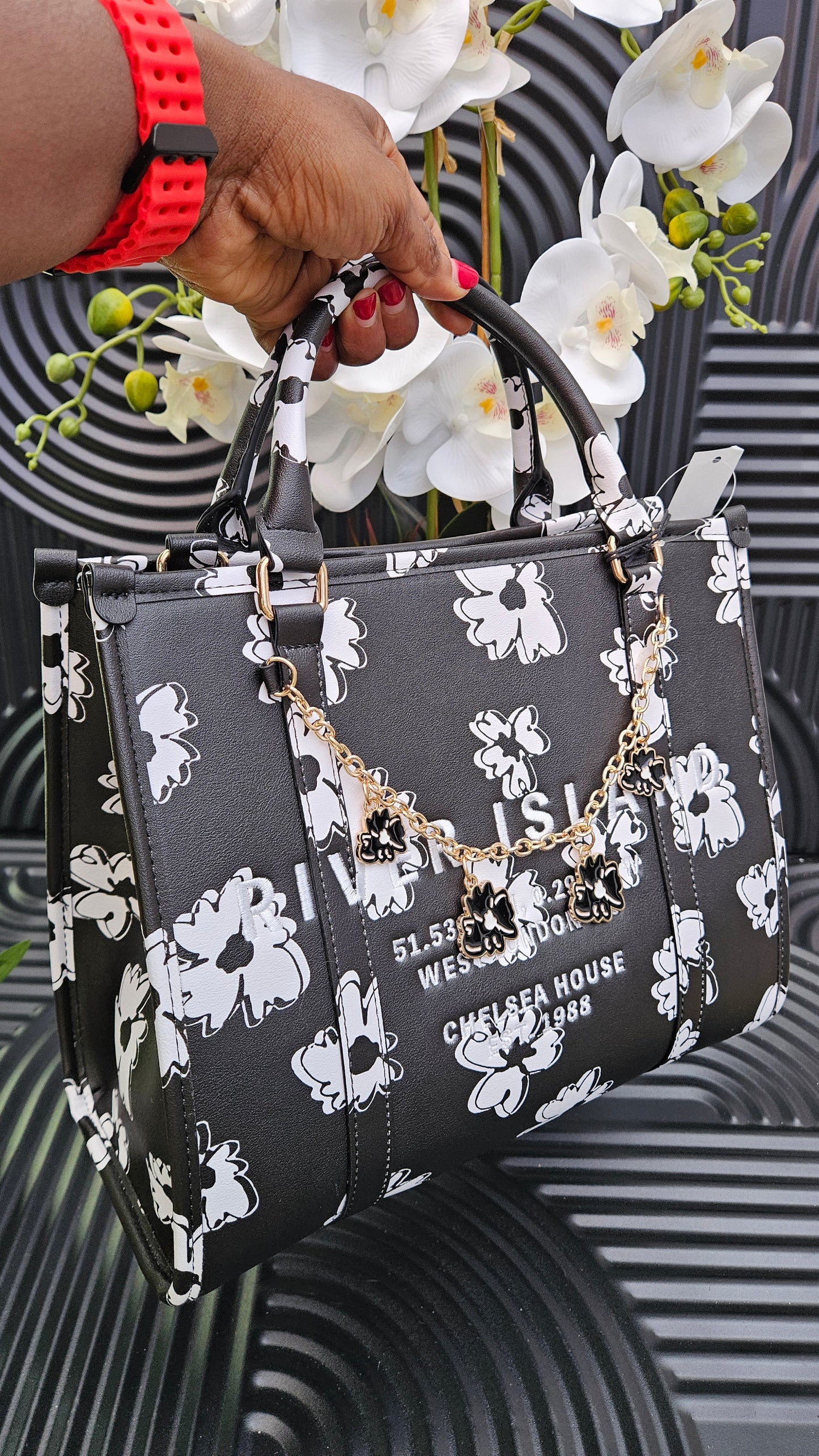 RI Black Daisy Chain Tote Bag