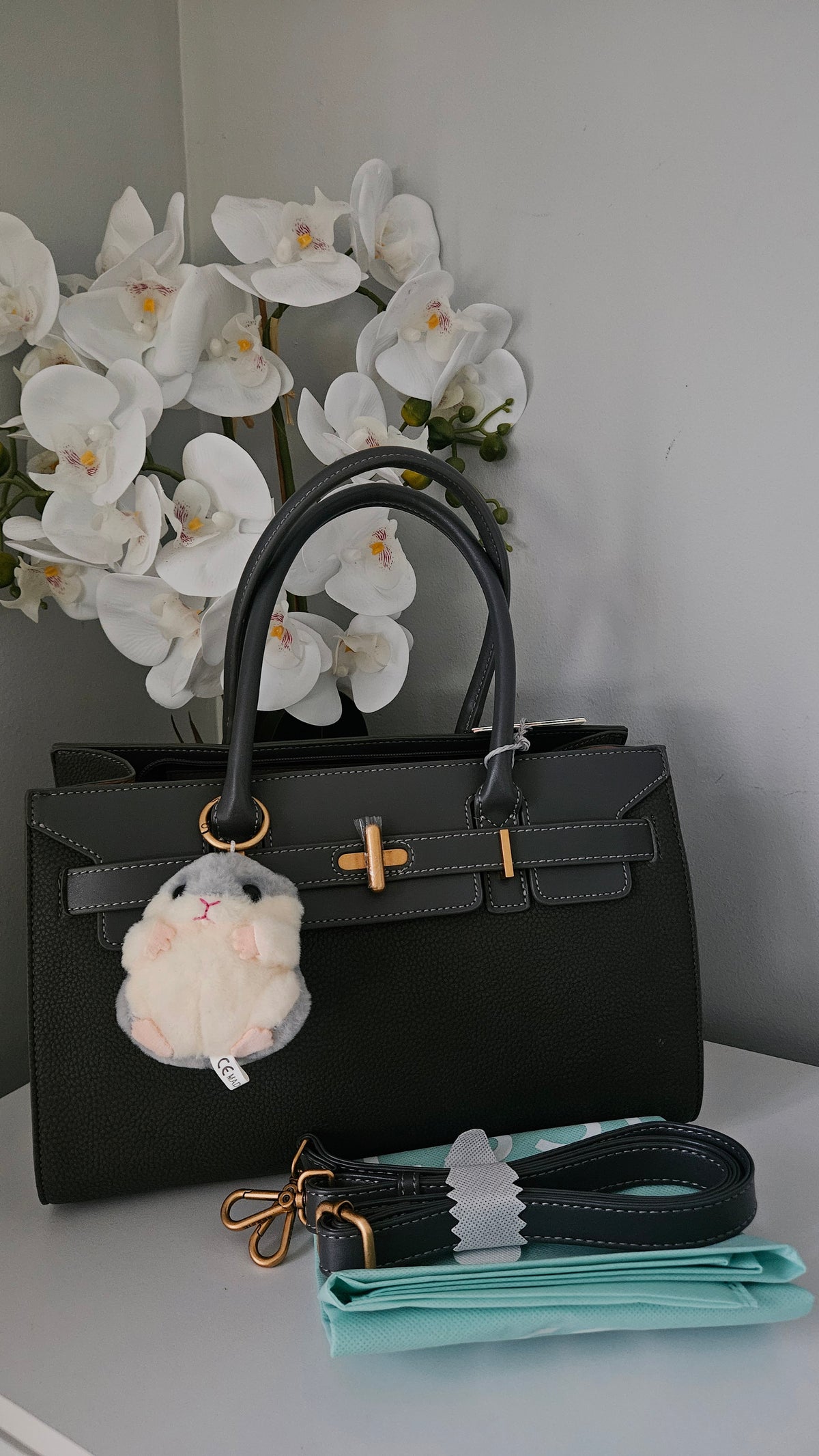 BESSIE Grey handbag with Long Strap
