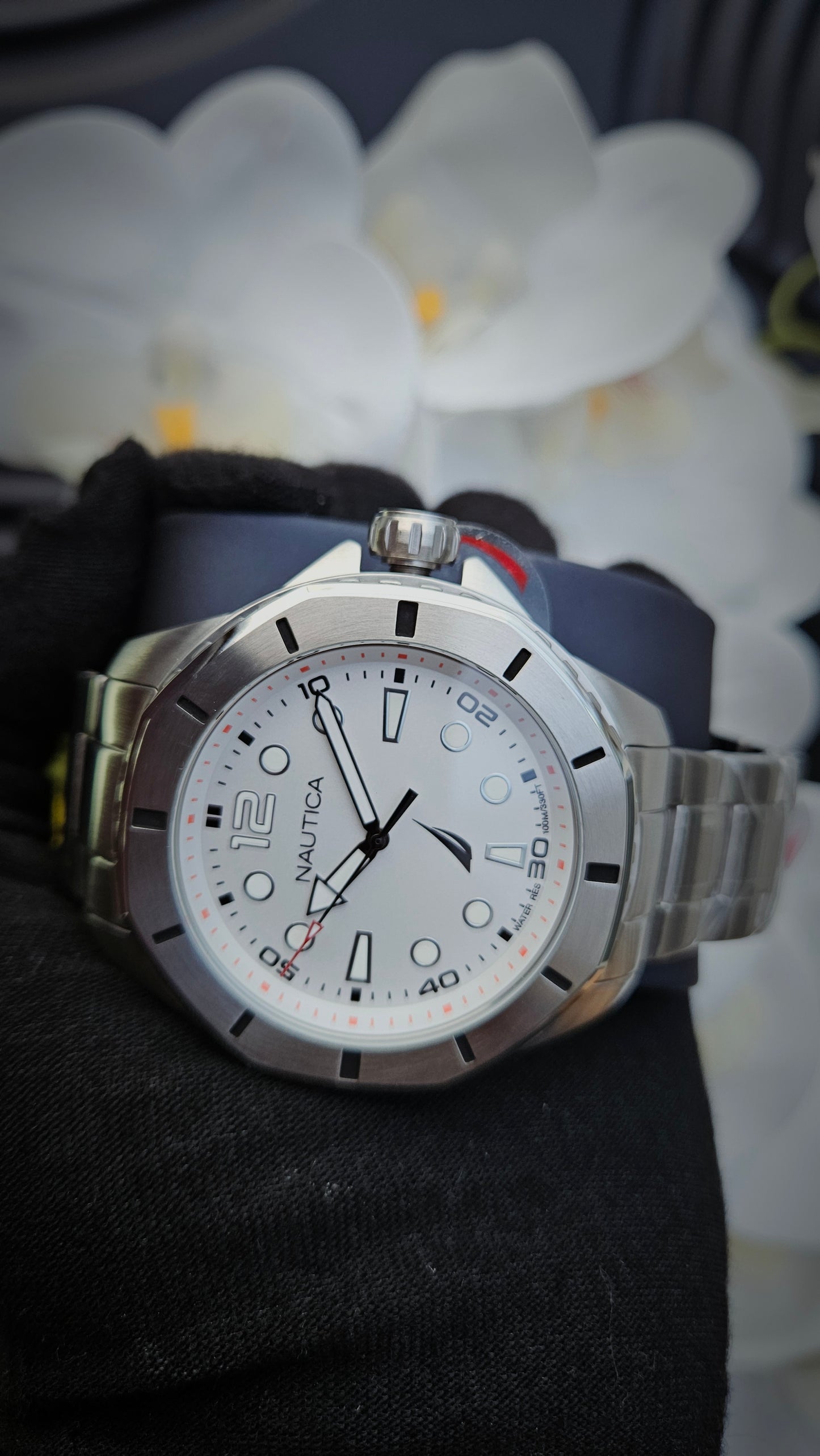 Nautica Men's Stainless Steel Bracelet Watch