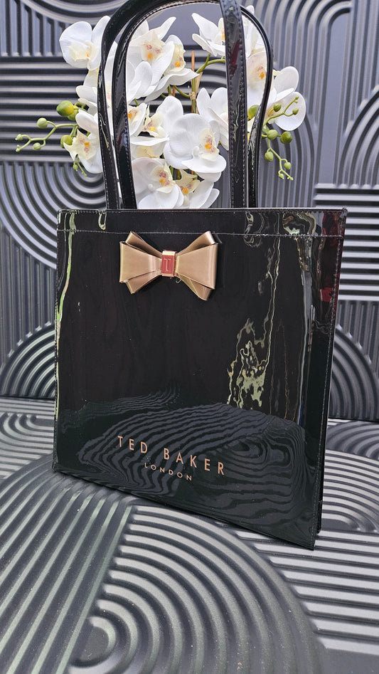 Ted Baker Medium/ Large bow Bag in patent black
