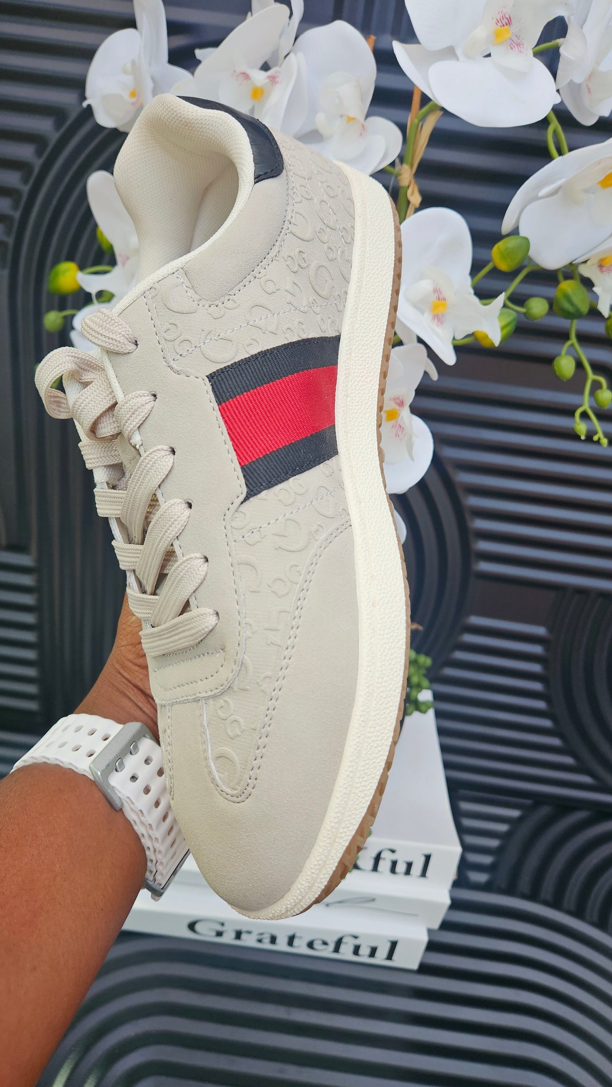GUESS Striped G Sneaker - Authentic Retail Product