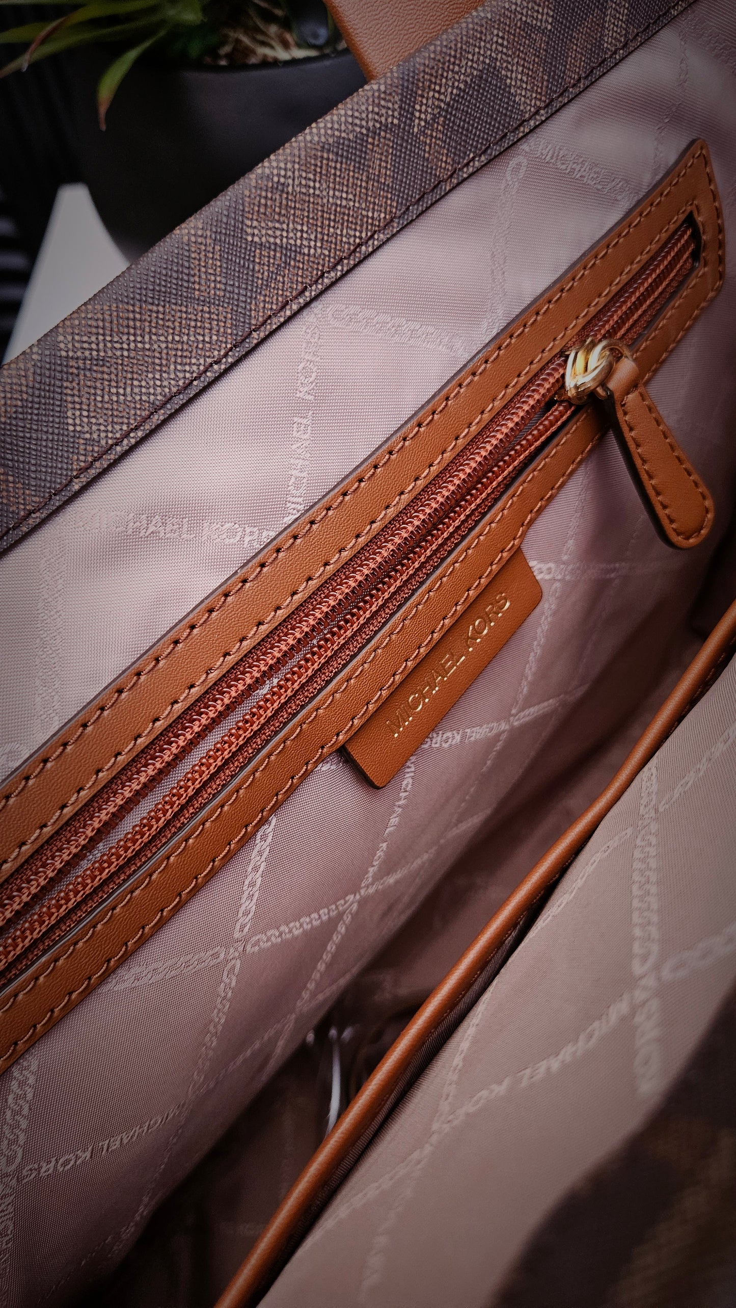 MK Womens Large Grab Tote