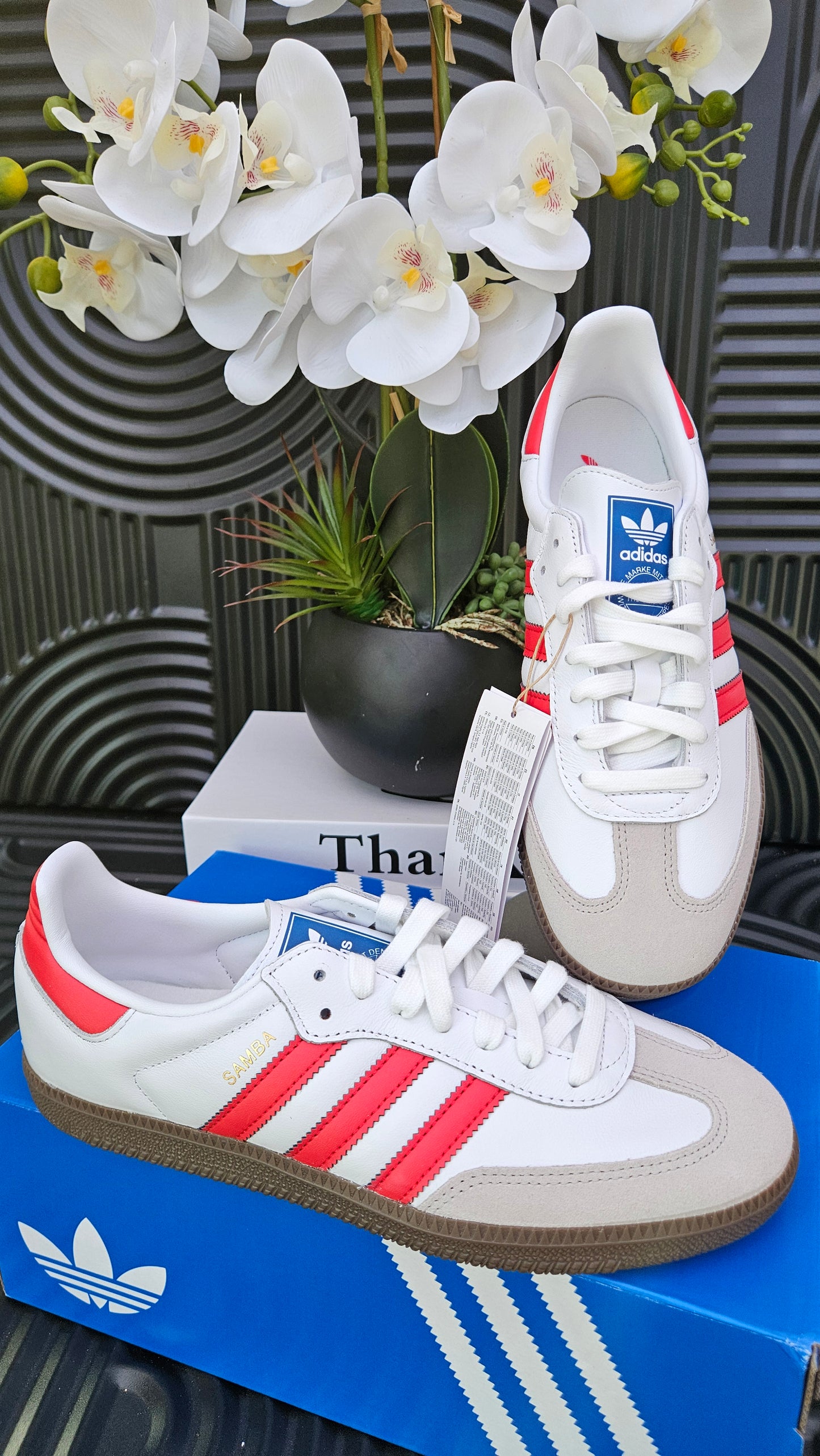 Best Selling Striped Unisex Sneakers in Red detail