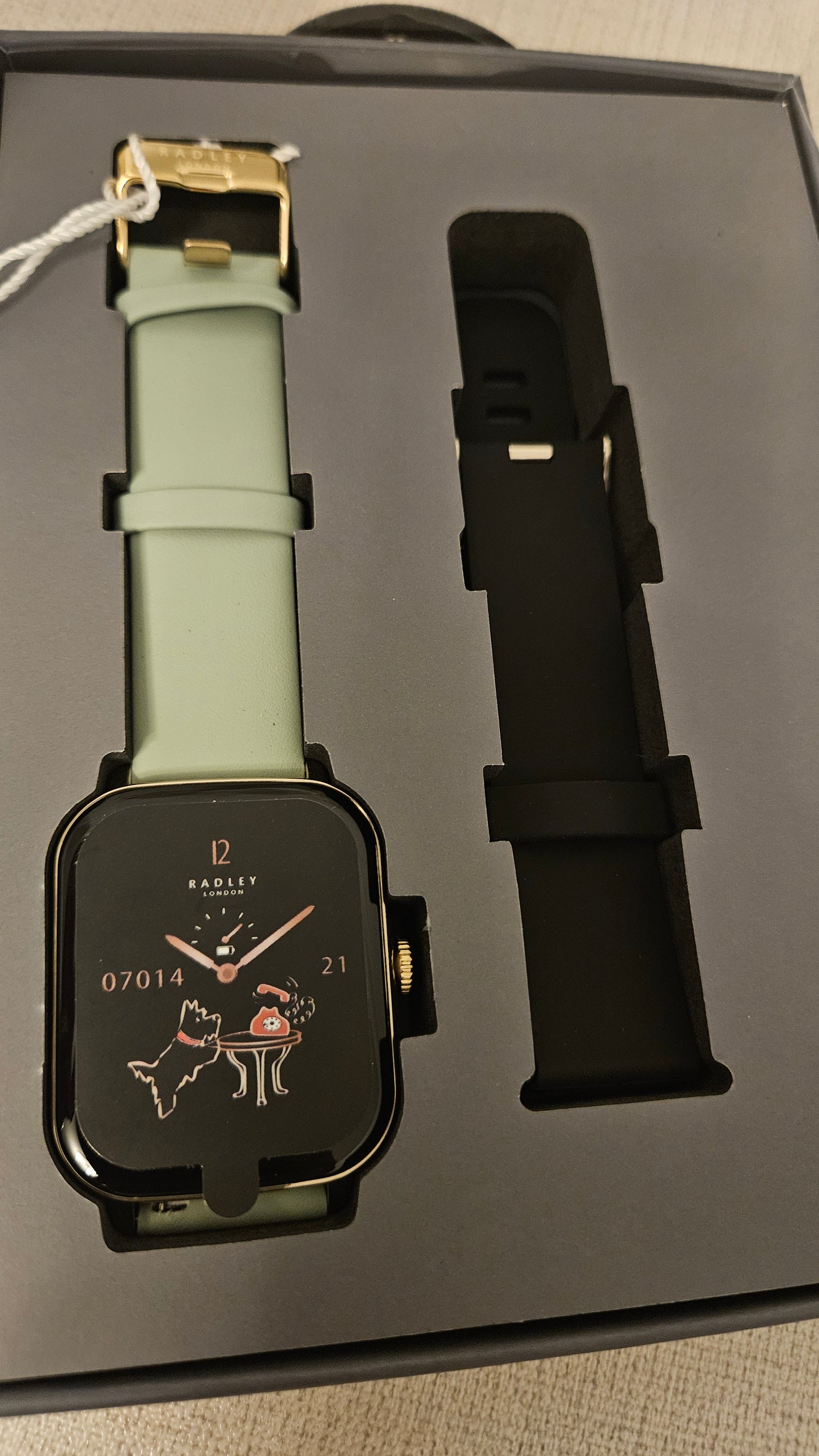 Smart Watch with Interchangeable Strap