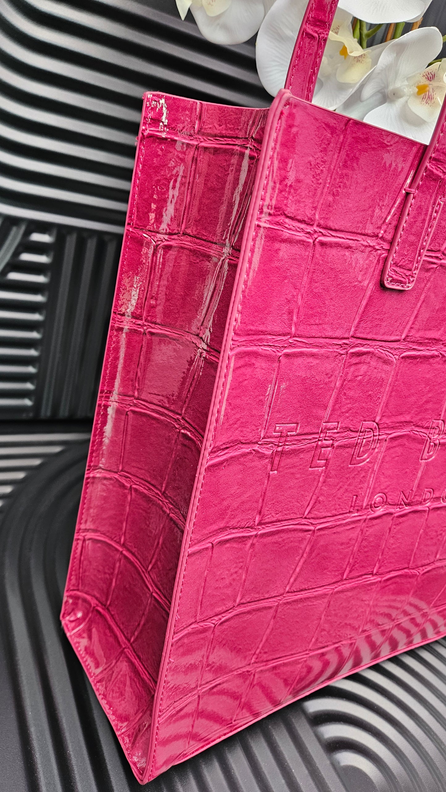 Ted Baker Croc Effect Medium/ Large Icon Bag in Pink