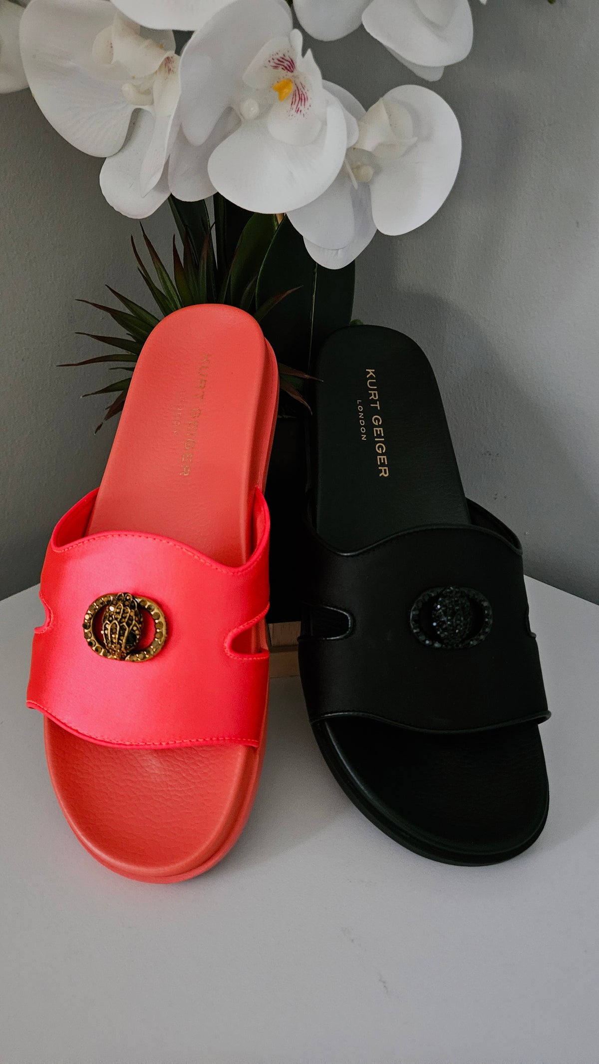 Kurt Geiger KG cut out slide sandal - Authentic Retail Product