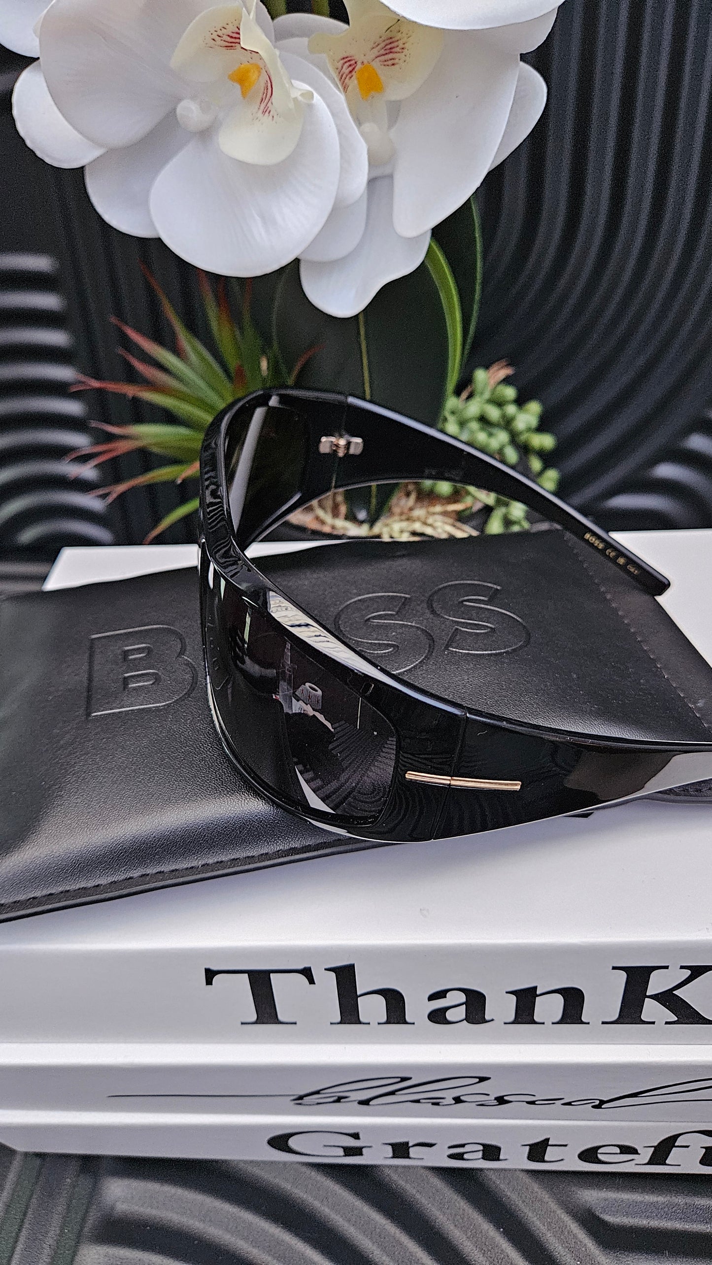 Unisex Sunglasses in Black
