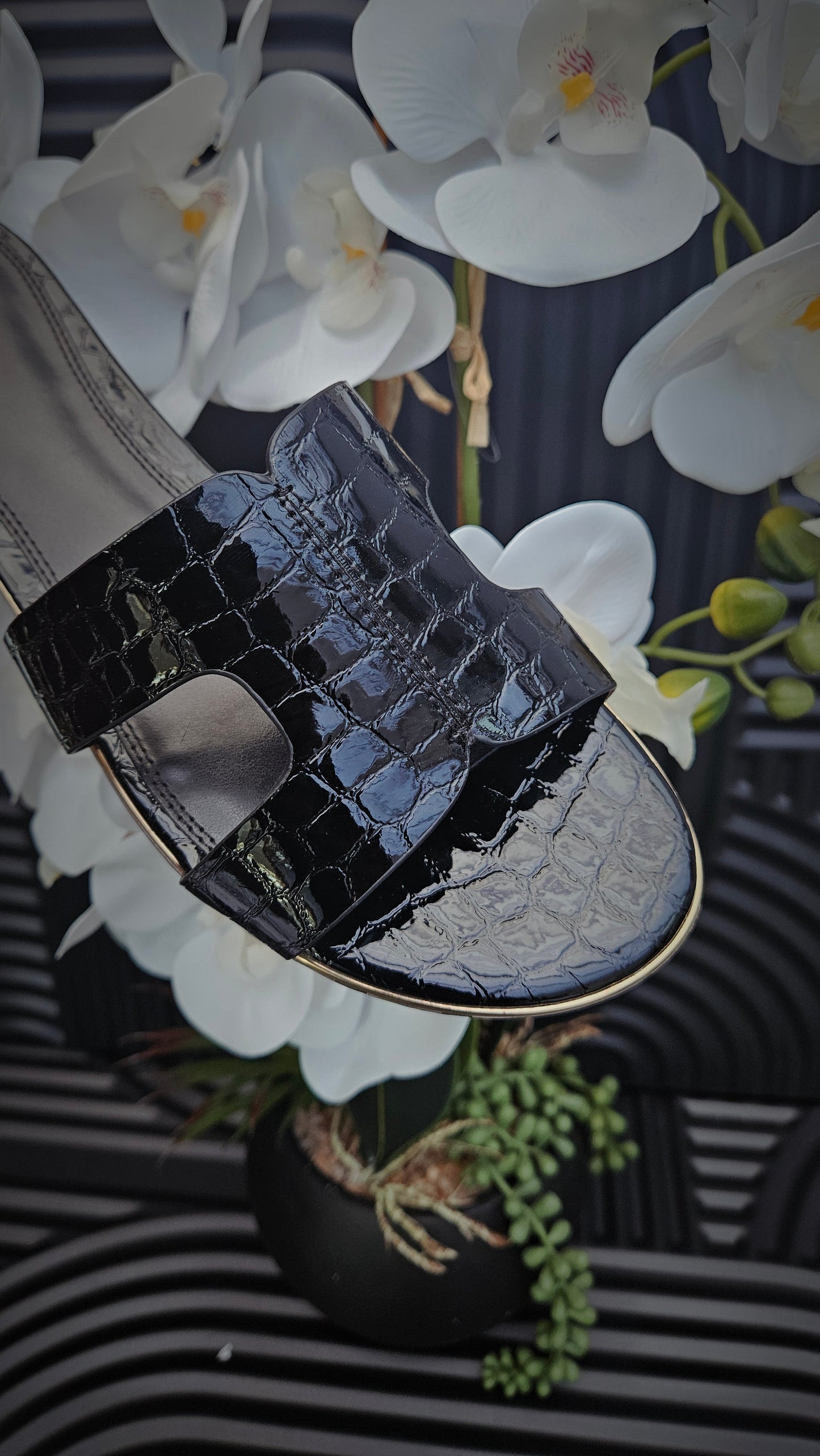 DUNE Flat Sandals in croc Black