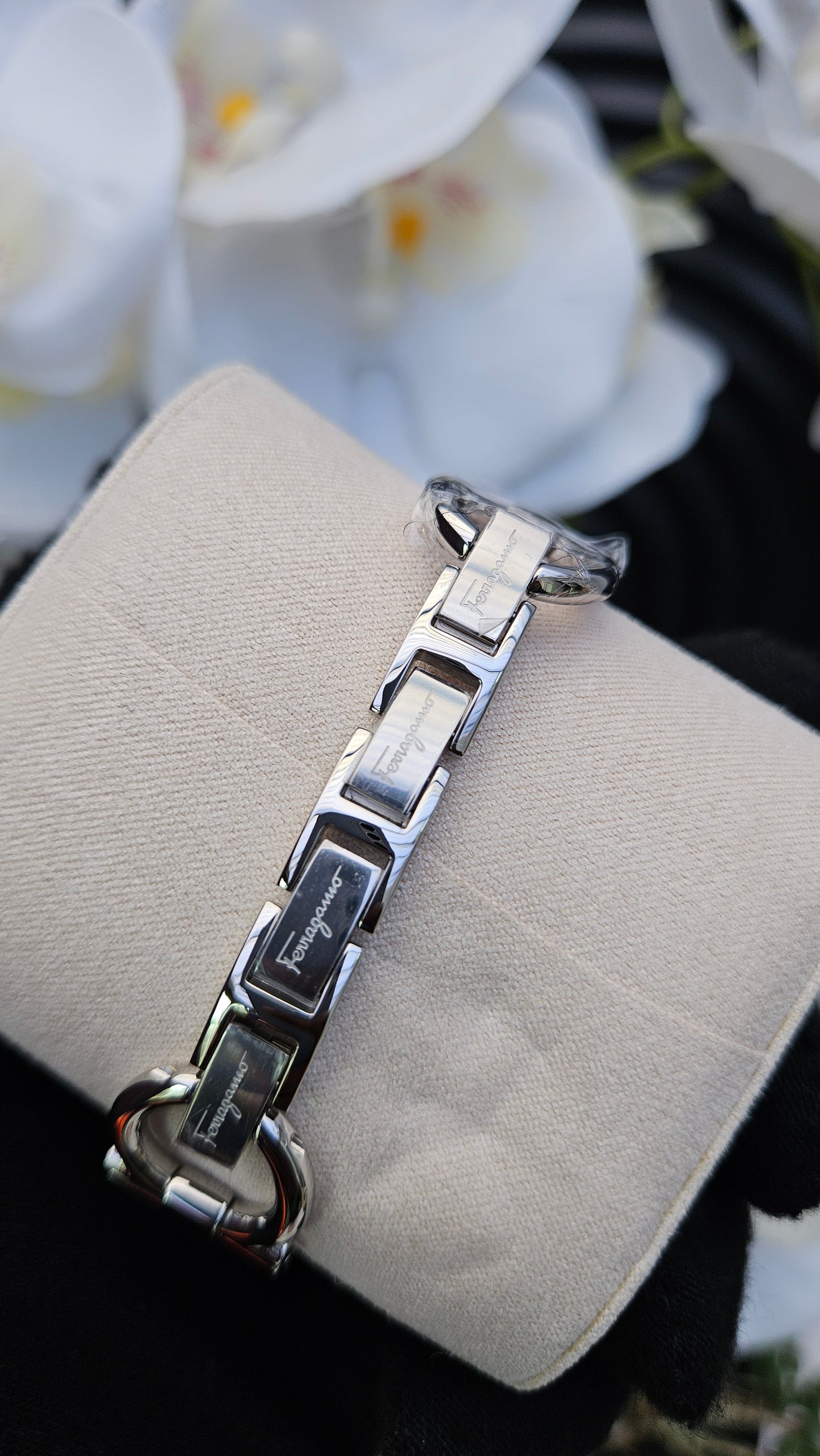 Silver Tone Double G Watch - Authentic Retail Product